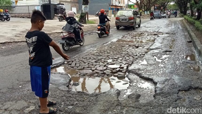 Pemrov Sulsel terus mempercepat pembangunan infrastruktur jalan