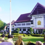 Pengadaan barang dan jasa di lingkungan Pemerintah Kabupaten Bone menjadi sorotan setelah satu perusahaan tercatat menangani hingga 108 paket proyek APBD 2026. Total nilai pekerjaan yang dikerjakan perusahaan tersebut diperkirakan mencapai sekitar Rp6 miliar.