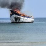 Kapal Wisata Phinisi Terbakar di Perairan Bulukumba, Kerugian Ditaksir Capai Rp10 Miliar!