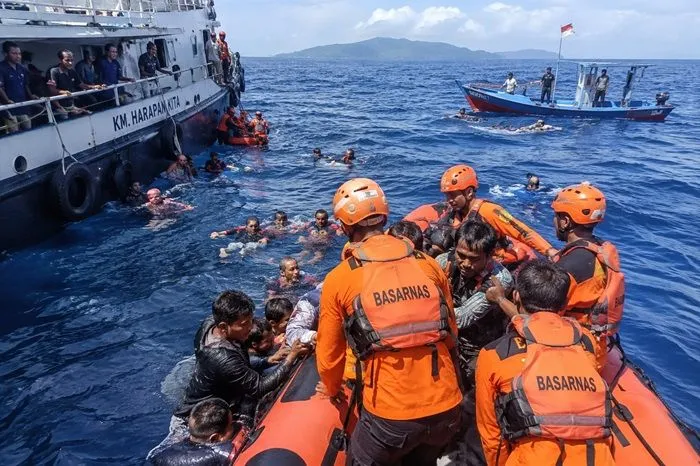 24 Penumpang KM Nurul Salsa Masih Hilang, Basarnas Kerahkan Kapal SAR dan Pesawat Boeing Untuk Cari Korban