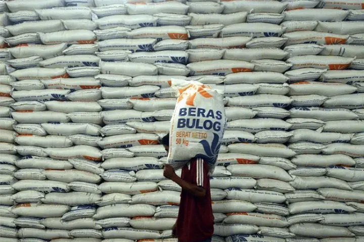 Stok Beras Lampaui Kapasitas Gudang, Bulog Sulselbar Tambah 11 Gudang Baru